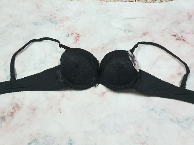 Áo ngực mút dày vừa 45k /1 cái