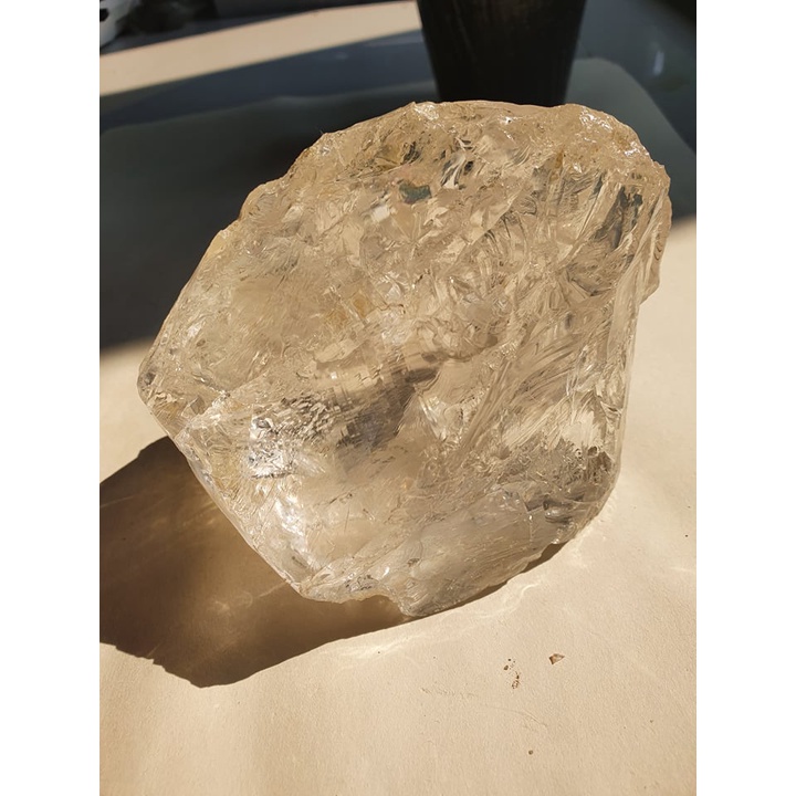 Đá trắng thô 988 gram