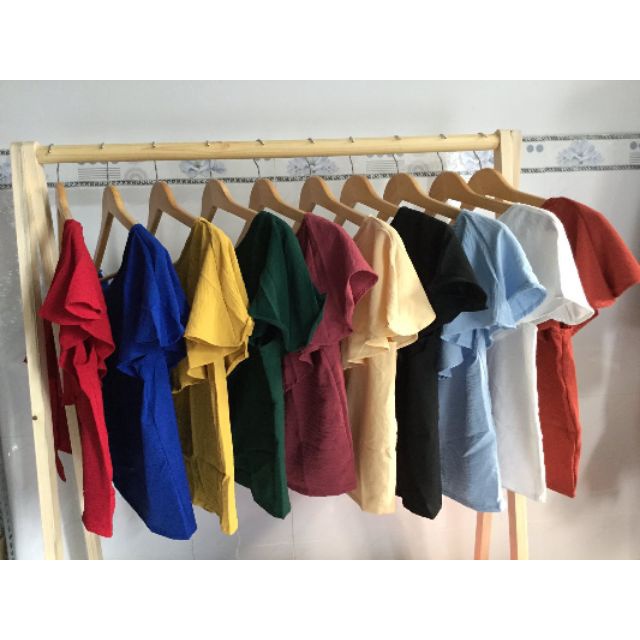 Áo croptop phủ bèo lệch vai