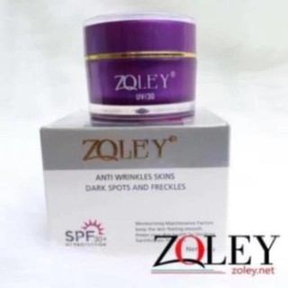 Kem dưỡng da zoleyy tím.