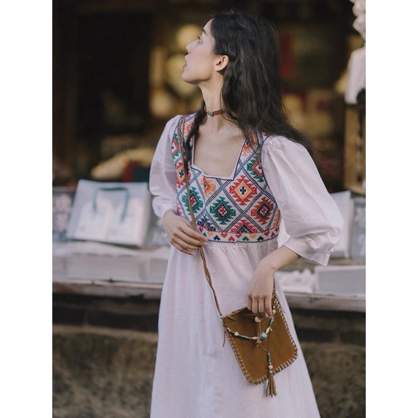 Đầm Thổ Cẩm Thêu Hoa Vintage Mới Mã 468 Màu Trắng Tiệm Nhà Liin