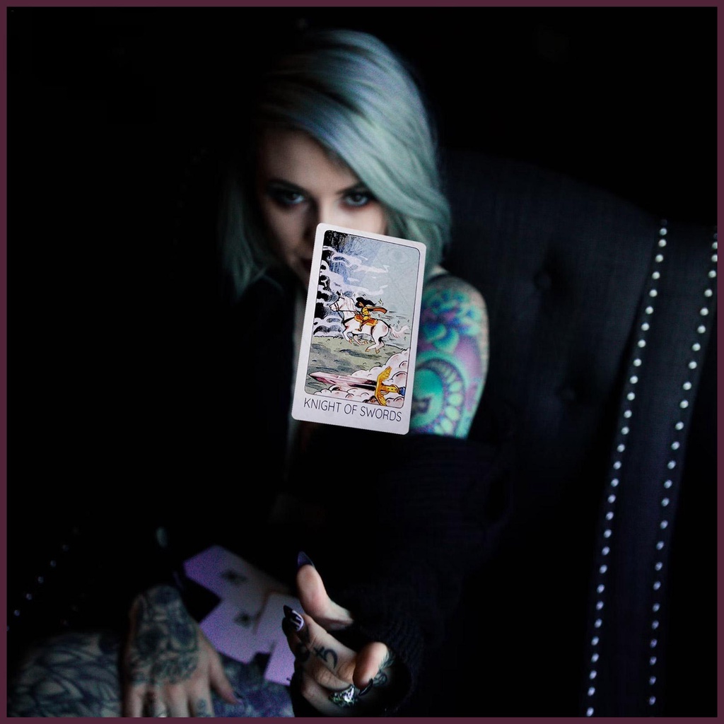 Bộ Bài Tarot Giải Trí Vui Nhộn Cho Gia Đình