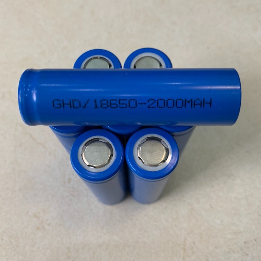 Cell Pin 18650 3.7V - 2000mah (mới 100%) dùng cho quạt mini, đồ chơi, đèn pin siêu sáng
