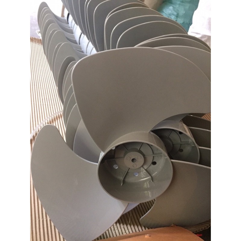 Cánh quạt hộp cỡ 300 và 350 hàng đẹp