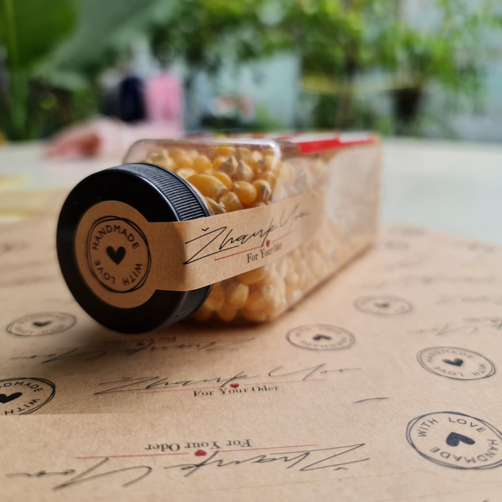 90 Tem dán niêm phong giấy kraf vintage chữ "Hand made with love - thank you for your oder"