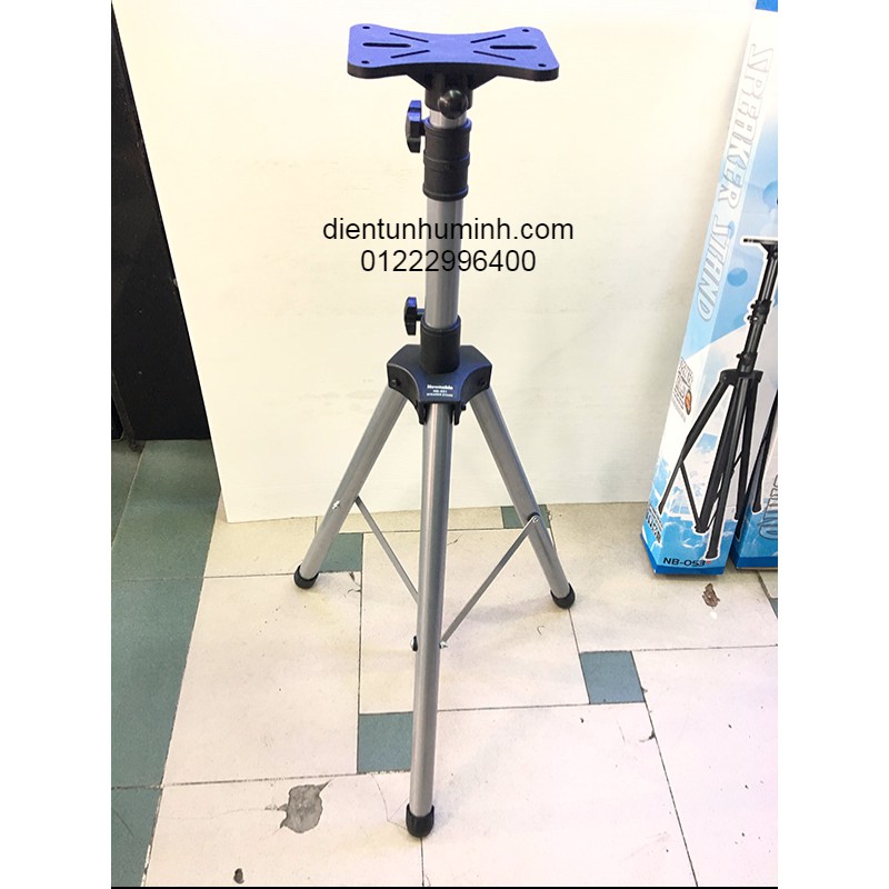 CHÂN LOA SÂN KHẤU NEWNABIE NB051 TRẮNG