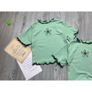 Áo thun croptop borip thêu cánh hoa dạp sóng tay cổ thân siêu hot TTPK0069