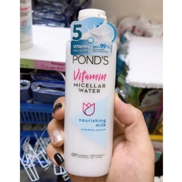 Nước tẩy trang Vitamin và tinh chất sữa sáng da Pond's Micellar Water 100ml