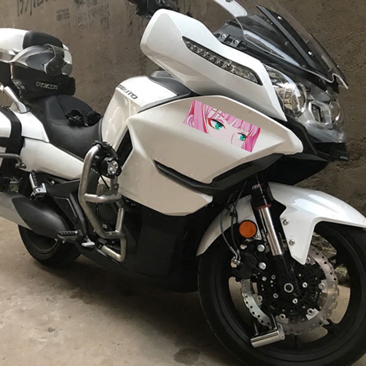 Miếng Dán Trang Trí Xe Hơi/Xe Máy Điện Hai Chiều 02 Darling Anime JDM Giảm Đau