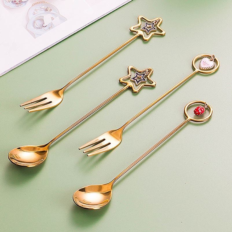 Muỗng Nĩa Làm Từ Thép Không Gỉ Kiểu Dáng Dễ Thương