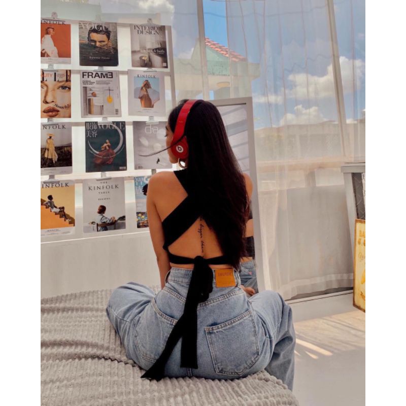 Áo thun hở lưng chéo dây, form croptop sexy lắm nha