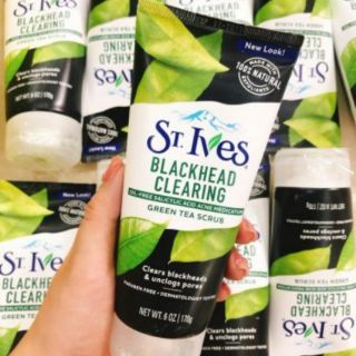 Sửa rửa mặt tẩy tế bào chết