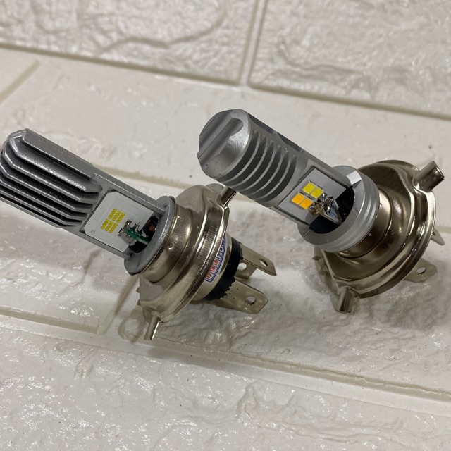 đèn led xe máy chân H4 cos vàng pha trắng