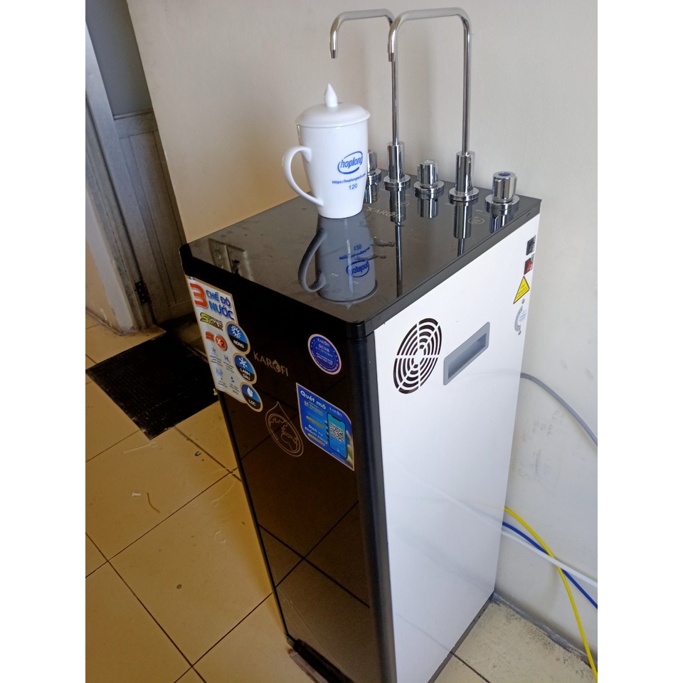 Máy lọc nước ro karofi tích hợp nóng lạnh -11 lõi
