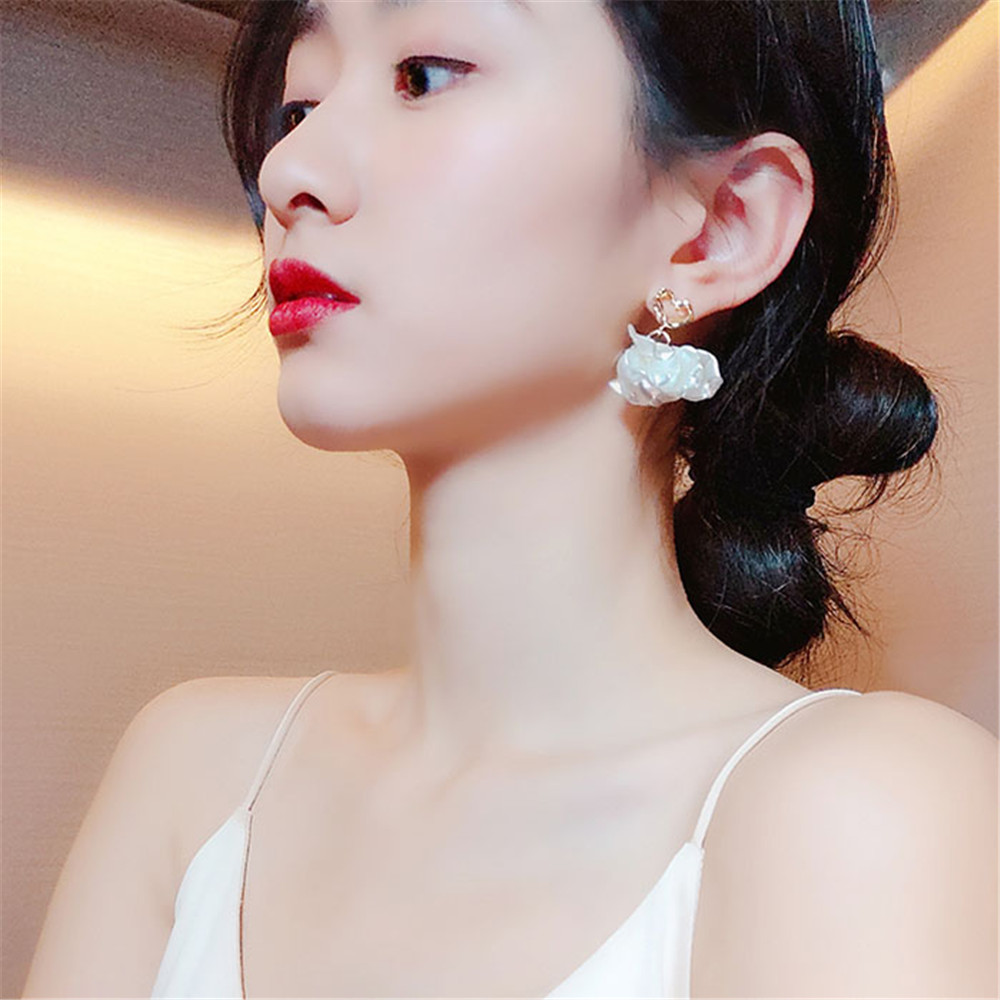 Khuyên Tai Hợp Kim Hình Hoa Dáng Dài Xinh Xắn Thời Trang Cho Phụ Nữ