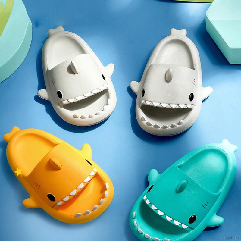 Dép sandal đế mềm chống trượt in hoạt hình cho bé