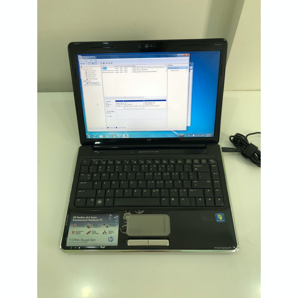 Laptop văn phòng cũ HP pavilion DV5,core 2 duo P8700,4GB RAM,320GB HDD,13ich.
