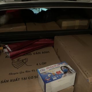 Khẩu trang y tế 4 lớp.