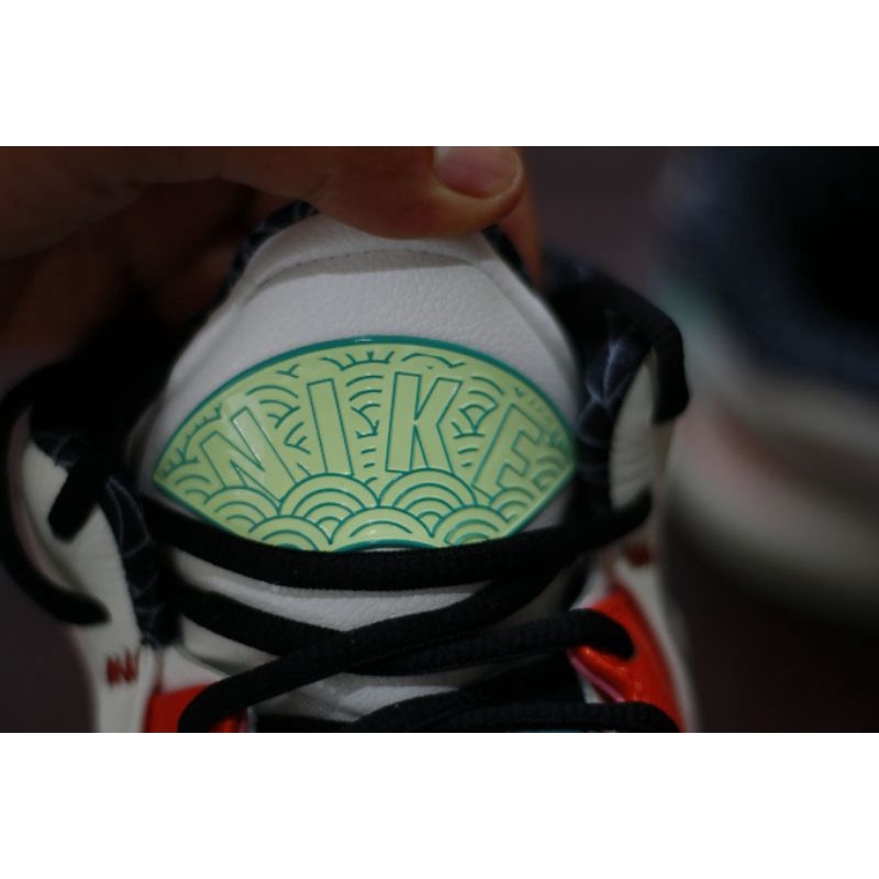 Giày bóng rổ Kyrie 8 CNY DH5384-001