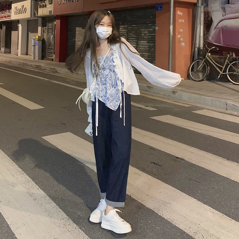 AMOI Bộ Áo Hai Dây Và Áo Khoác Cardigan Chống Nắng Màu Trắng In Họa Tiết Hoa Xinh Xắn 2022 Dành Cho Nữ