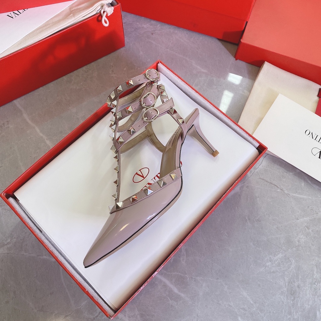 Hộp No Box- 2021 mới ROCKSTUD CAGED PUMP 10 MM