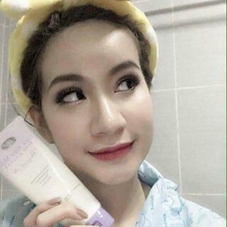 Sữa rửa mặt Huyền Cò