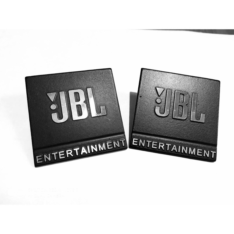 Tem loa JBL