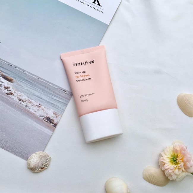 KEM CHỐNG NẮNG INNISFREE TONE UP NO SEBUM SUNSCREEN SPF 50 PA+++