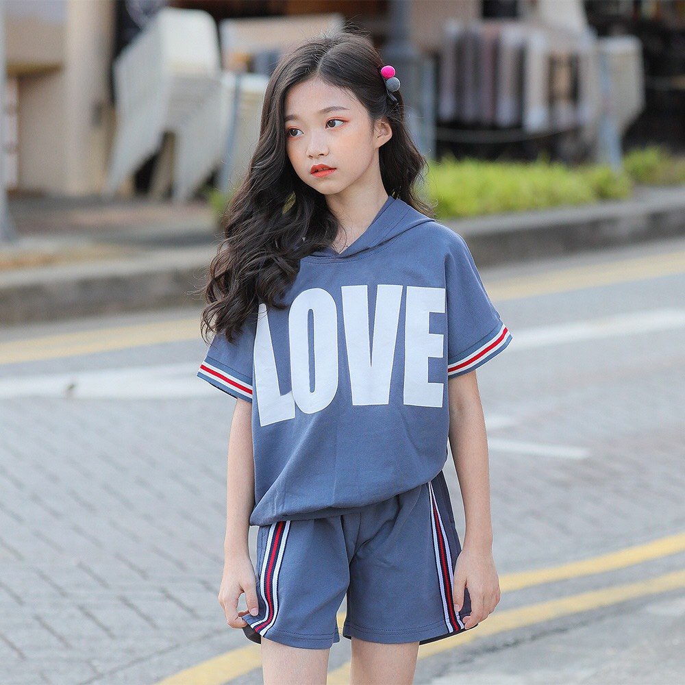 Bộ quần áo thun hè "LOVE" 14-45kg phối mũ cho bé gái 4-14 tuổi. Thiết kế đẹp - Hàng may kỹ. STG13