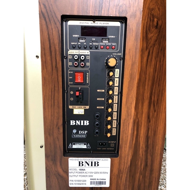 Loa Kéo Chính hãng BNIB 1506A Bass 40- Ba đường tiếng, Tặng kèm 2 Micro Kim loại UHF xịn