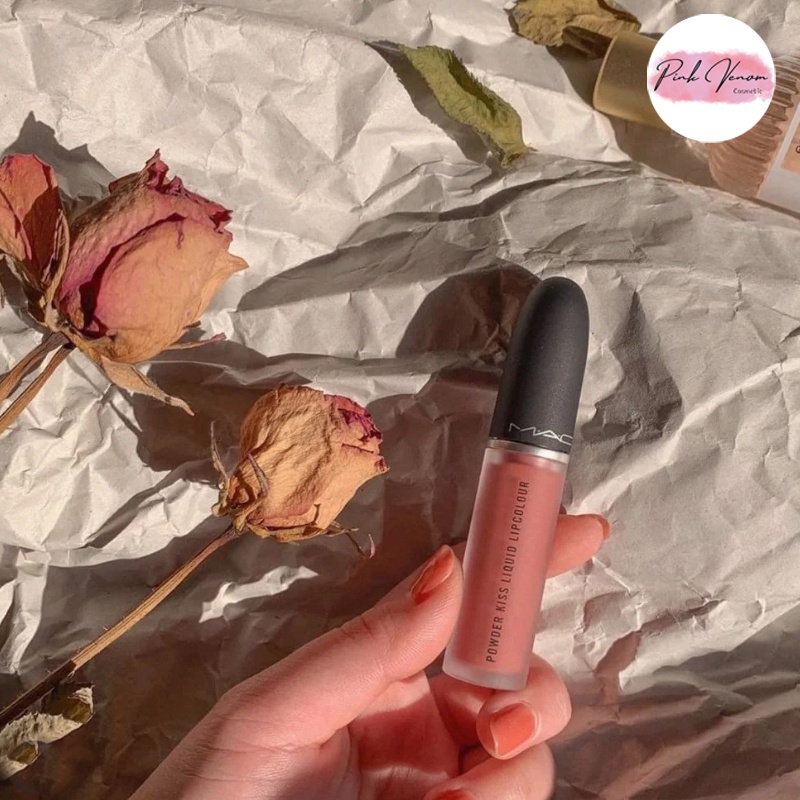 Son MAC 997 Over The Taupe Nâu Tây - Powder Kiss Liquid