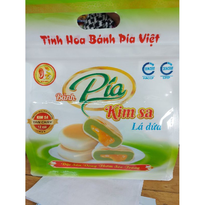 Bánh pía kim sa lá dứa