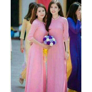 Áo dài trơn 2 tà  màu hồng.