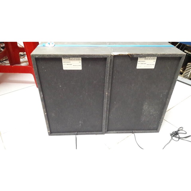 Bán cặp loa Aiwa như hình