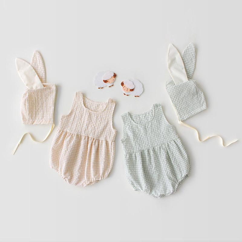Jumpsuit ngắn tay sọc caro + Mũ cho bé gái