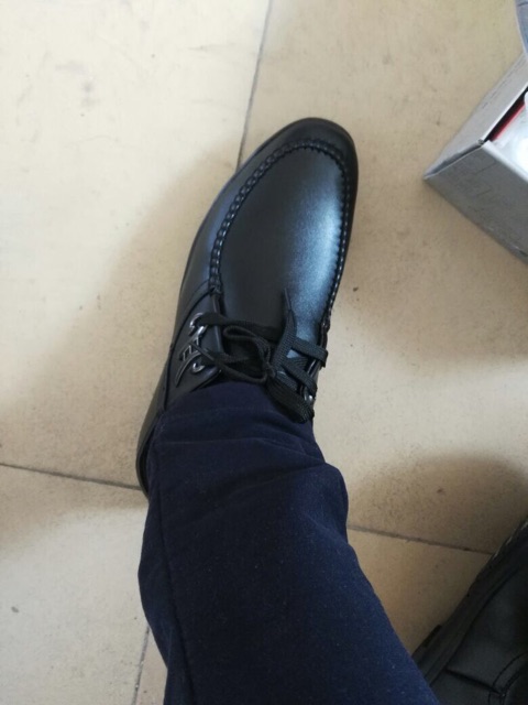 Giầy lười nam Quảng Châu. Kiểu dáng buộc dây.Sẵn đen sz 43 | BigBuy360 - bigbuy360.vn