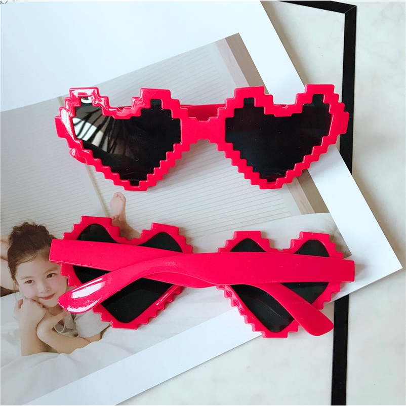 Kính Mát Hình Trái Tim Vui Nhộn Cho Cặp Đôi