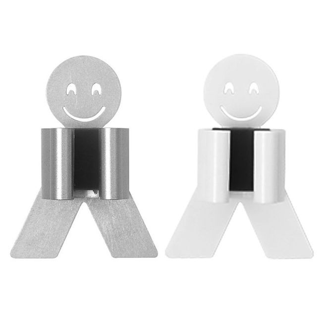 Móc treo chổi lau nhà không để lại dấu vết tiện dụng cho gia đình