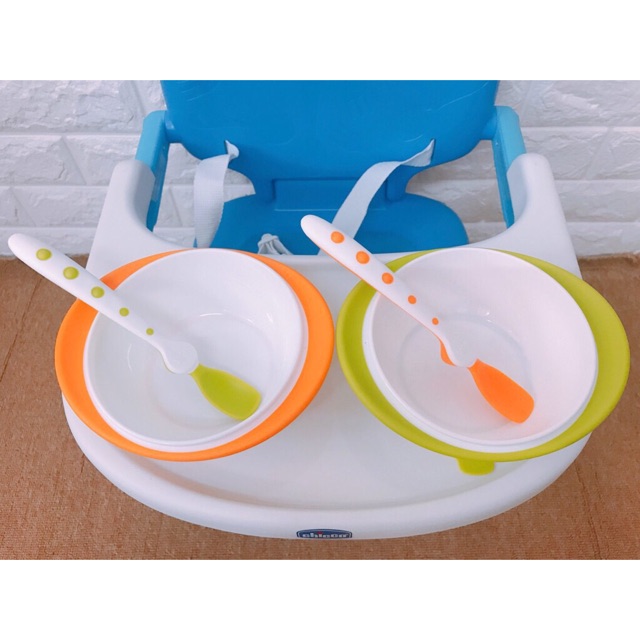 Bát ăn dặm chống đổ có nắp NUK