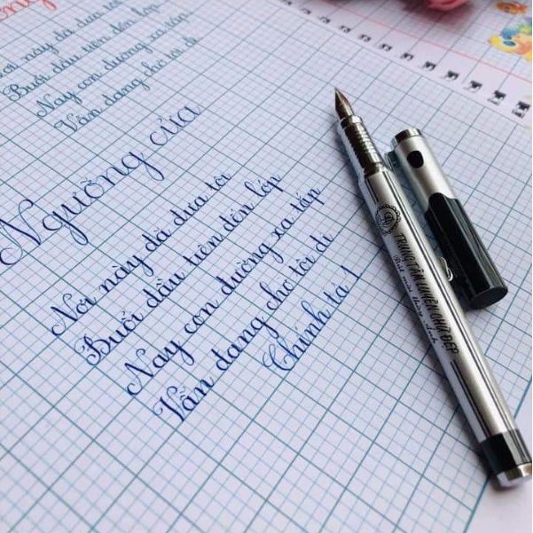 Bút máy luyện viết chữ đẹp THẦY ÁNH kèm 1 lưỡi thay thế - bút mài