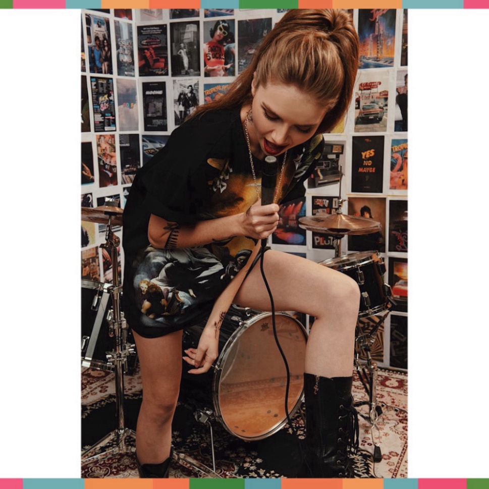 Áo thun MIKENCO Angel Devi, kiểu dáng unisex, cotton dày dặn, cộc tay cổ tròn trend hè 2022 | BigBuy360 - bigbuy360.vn