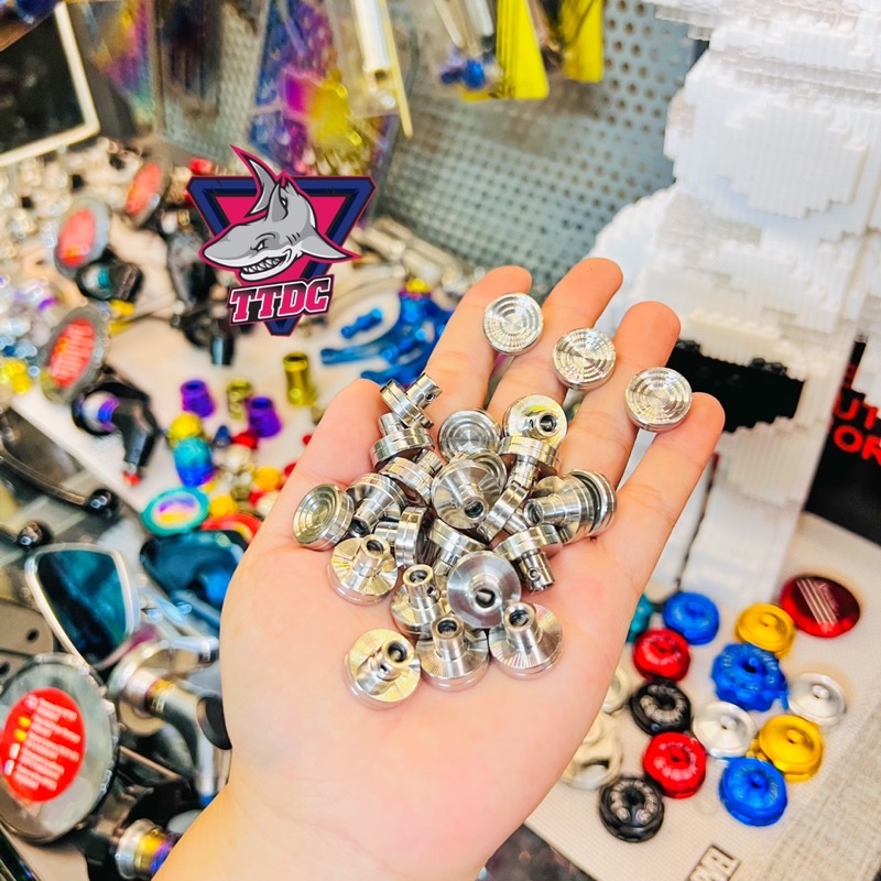 Núm Salaya gắn chỉnh tay thắng RCB ✌