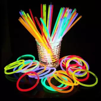 Hộp 100 que phát sáng vòng tay dạ quang phát sáng neon nhiều màu sắc chơi đêm  dạ hội cho giới trẻ