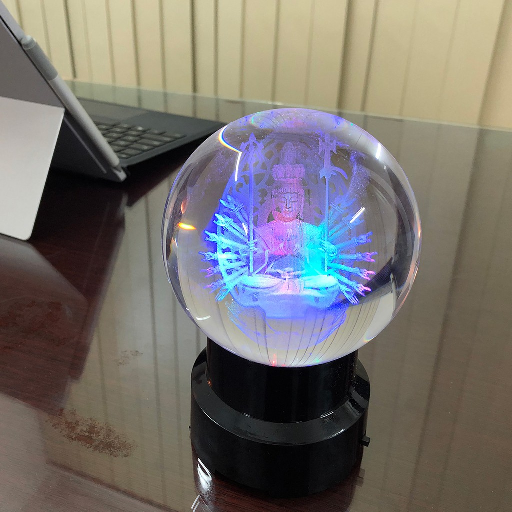 Quả cầu Pha Lê 3D Phật Thiên Thủ Thiên Nhãn - Tặng kèm đế LED