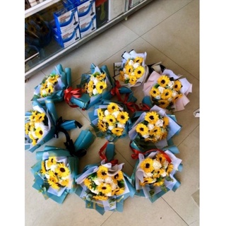 Bó hoa hướng dương mix hoa hồng cho khách