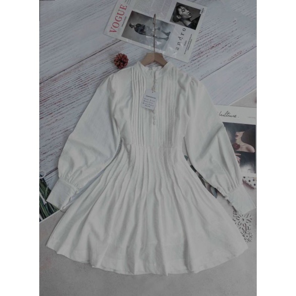 Đầm trắng babydoll nút xếp ly Lin Dress