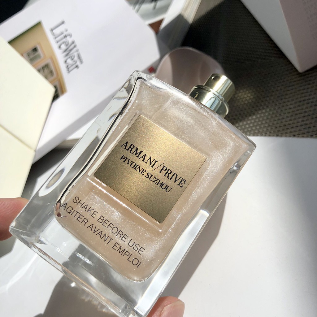 Armani Tô Châu Peony Limited Prive Christmas Gold Powder Perfume 100ml | BigBuy360 - bigbuy360.vn