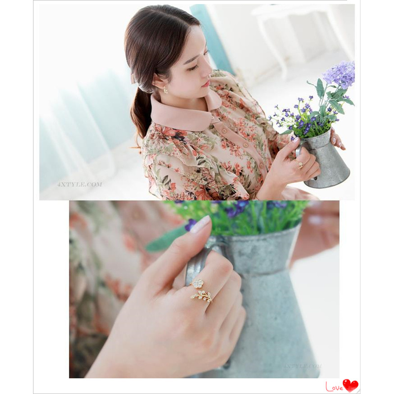 Nhẫn Đeo Tay Bằng Kim Loại Hình Hoa Xinh Xắn Cho Nữ