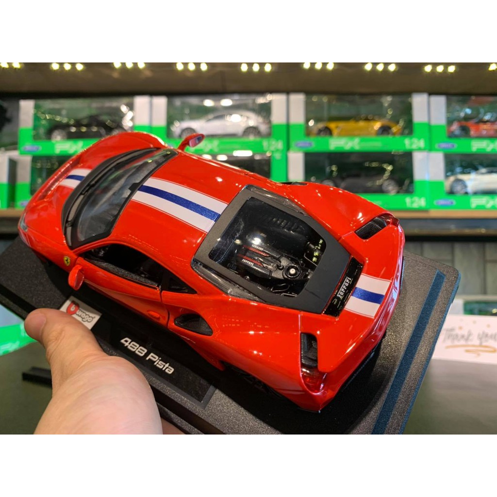Xe mô hình Ferrari 488 Pista tỷ lệ 1:24 của hãng Bburago