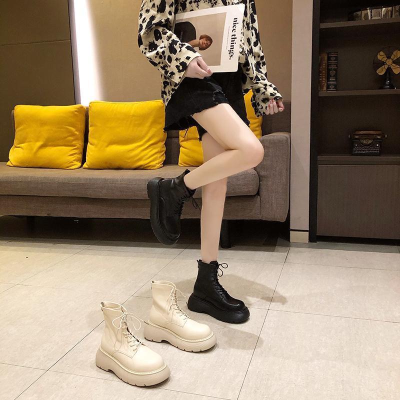 Giày bốt da mỏng cổ thấp tăng chiều cao phong cách Anh Quốc mới dành cho nữ 2021